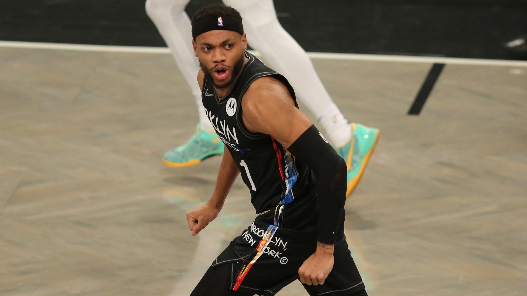 包含蒂姆连续十五场比赛得分超过大比分获胜，篮网不断突破！的词条