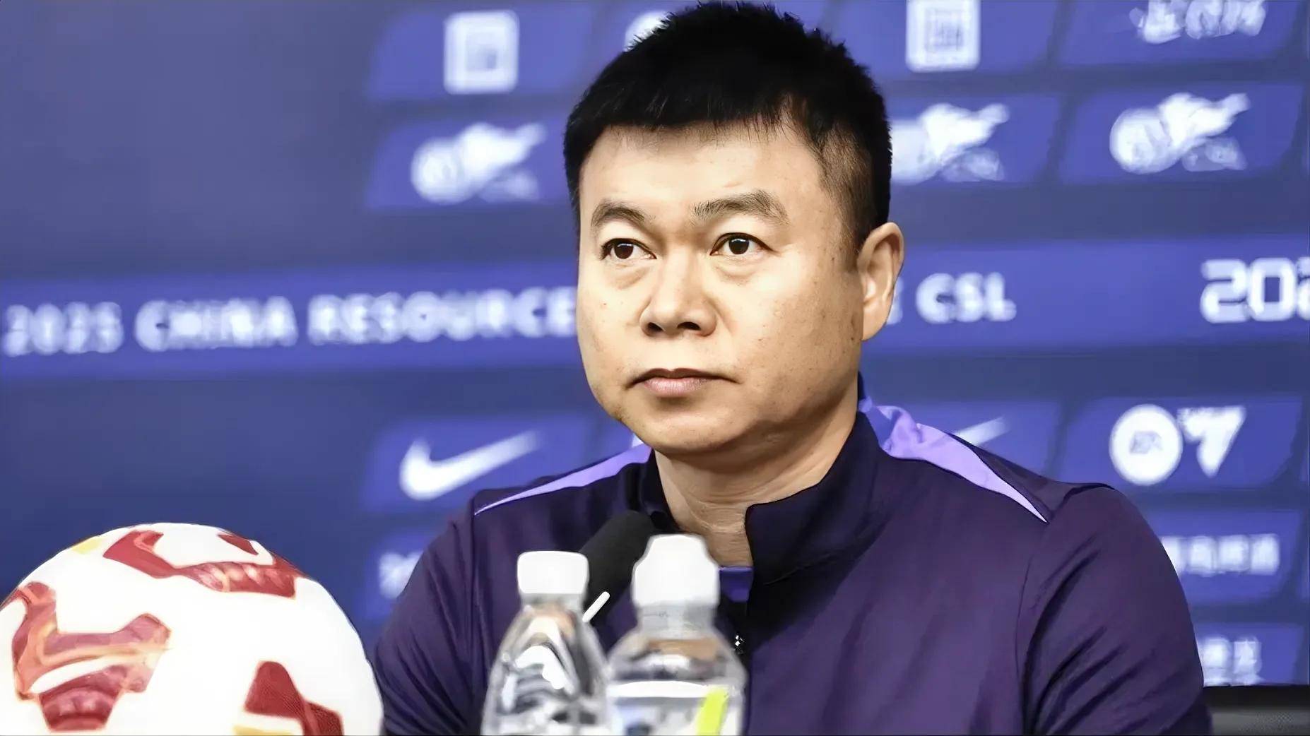 包含中超今夜再迎强敌；柏林联合战术微调；主帅态度——气氛紧张；年轻球员获得机会的词条